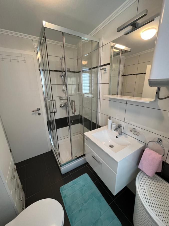 Apartmani Marina Crikvenica Buitenkant foto